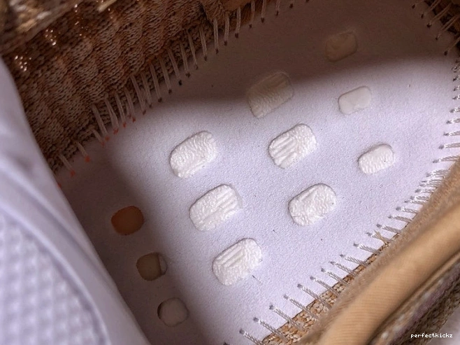 V2 Yeezy 350 EG7490 Clay Boost Adidas 0723